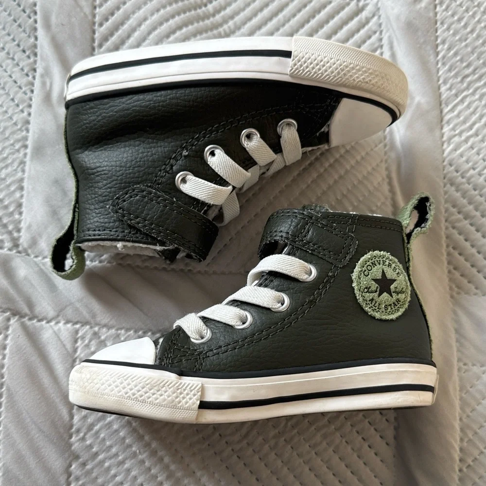 Converse Toddler High-Top Faux Shearling Lined Leather Sneakers in Dark Green 6